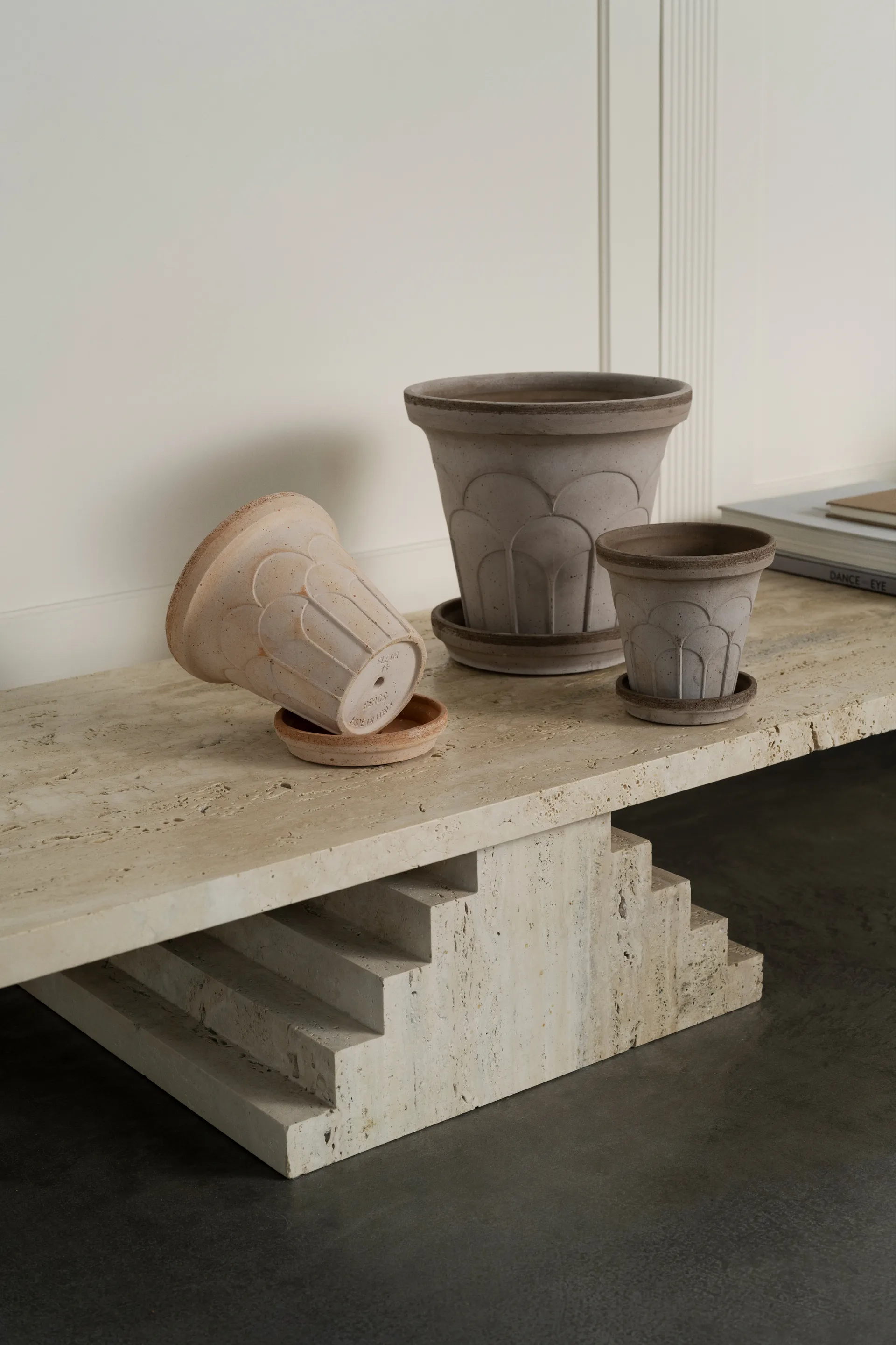 Fleur γλάστρα με πιατάκι 2 τεμάχια, Γκρι, Ø12 εκ. Bergs Potter