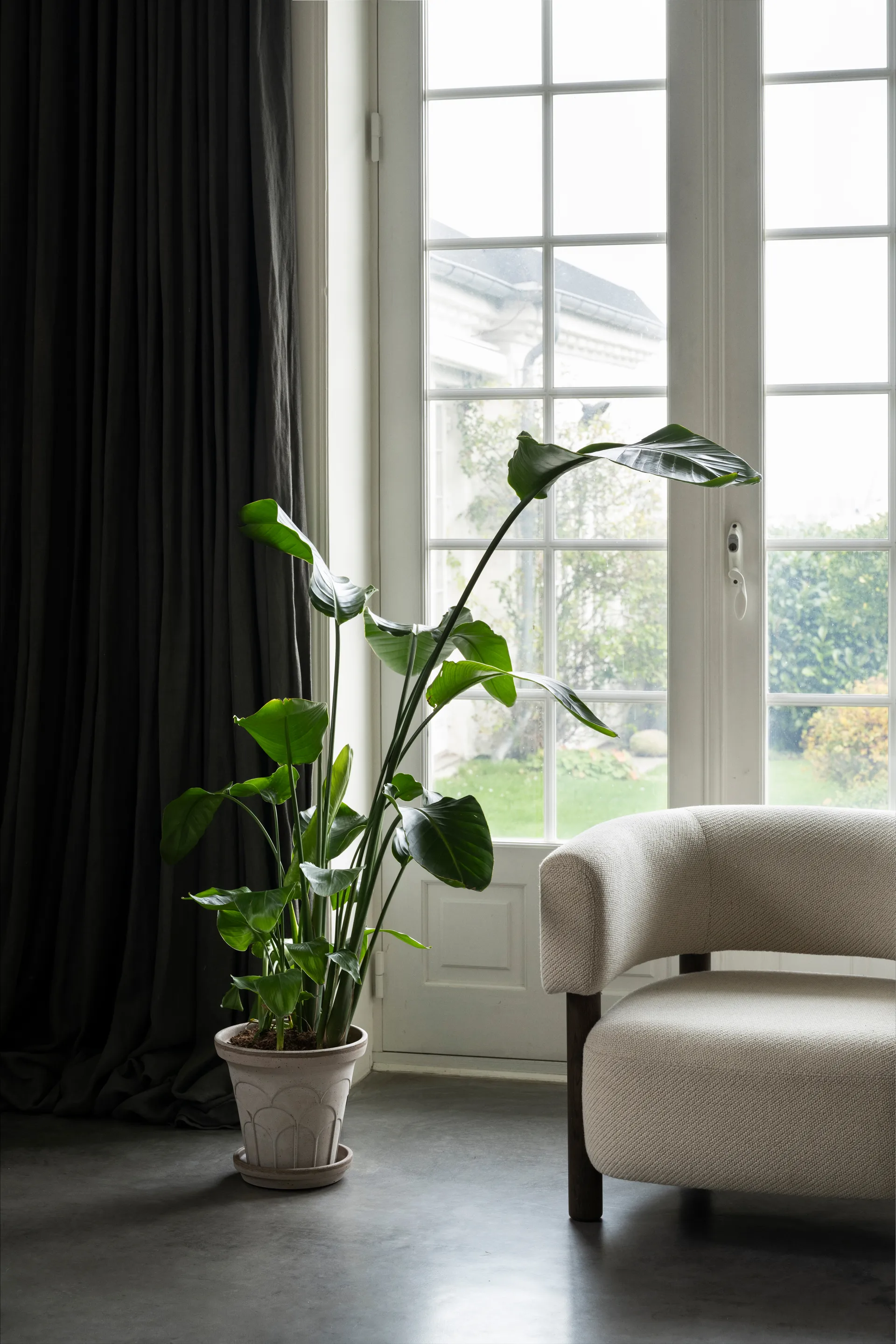 Fleur γλάστρα με πιατάκι 2 τεμάχια, Γκρι, Ø25 εκ. Bergs Potter