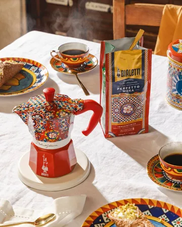 Bialetti x Dolce & Gabbana μηχανή καφέ μοκά - Σικελικό καρότσι, 6 φλιτζάνια - Bialetti