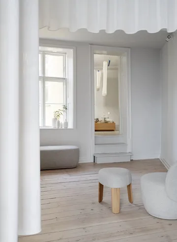 Σκαμπό Kuon Ø47x45 εκ. - Boucla beige - blomus