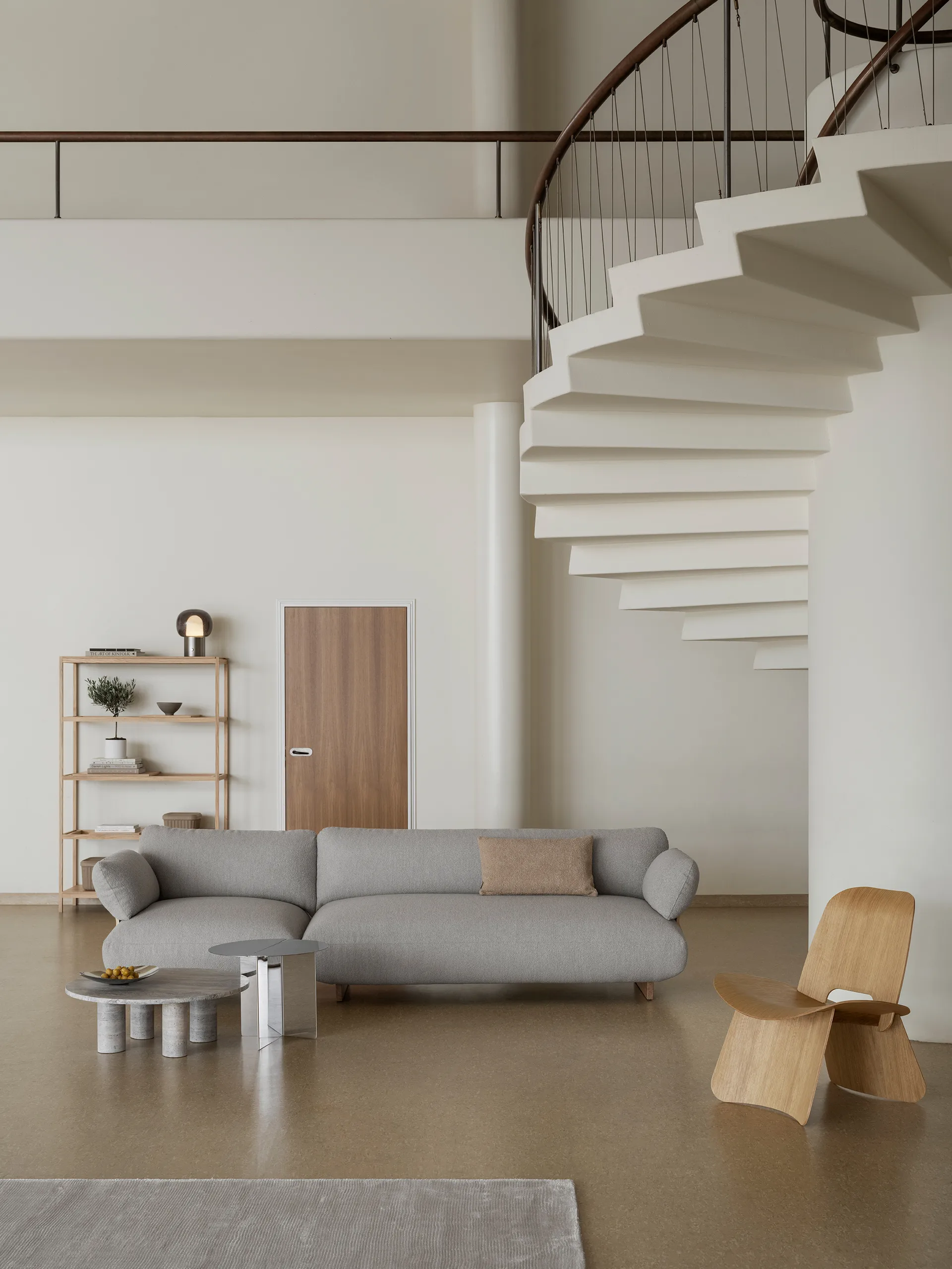 Συνοδευτικό τραπέζι ORU M Ø50 εκ., Γυαλισμένο ανοξείδωτο ατσάλι blomus