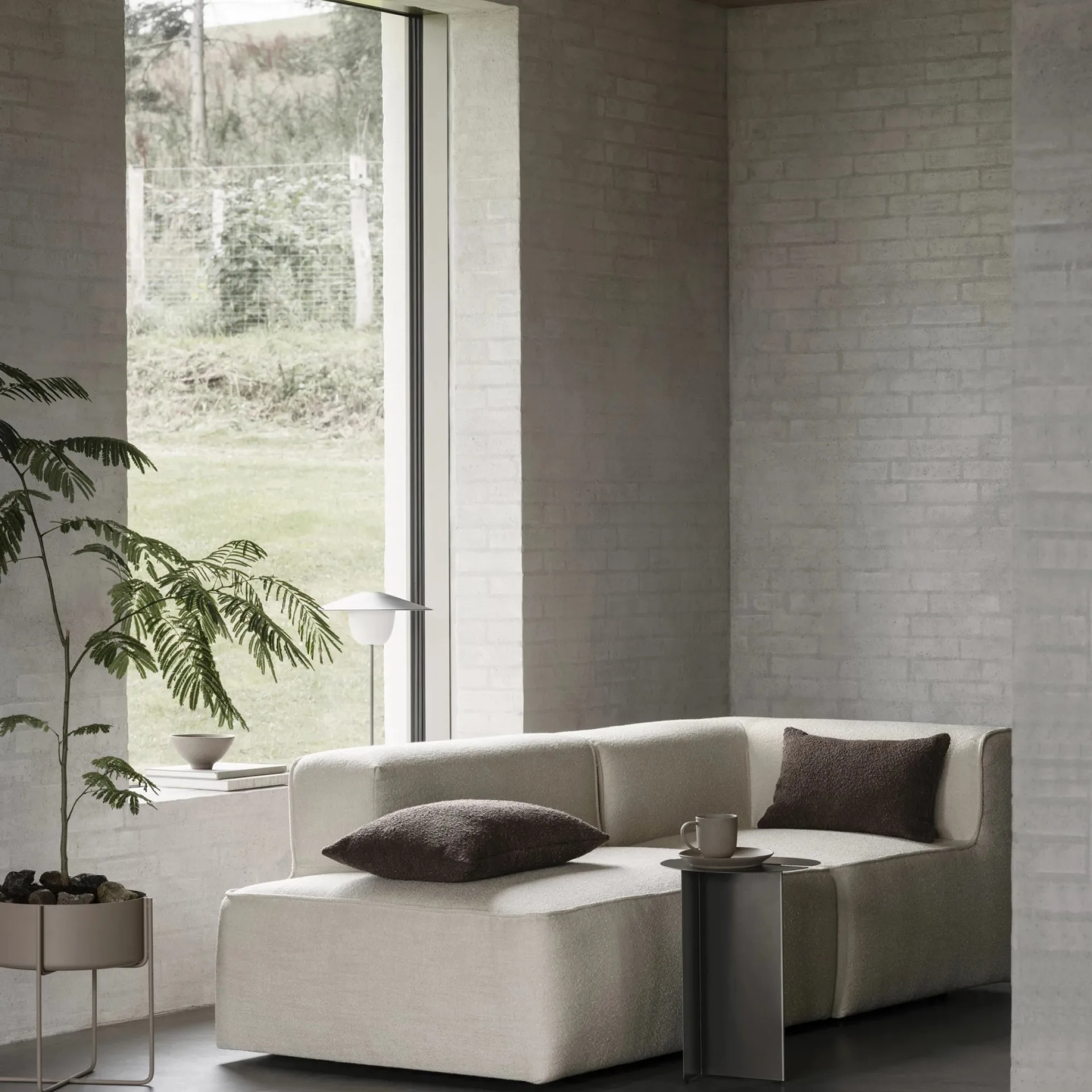 Βοηθητικό τραπέζι ORU S Ø35 εκ., Burned metal blomus