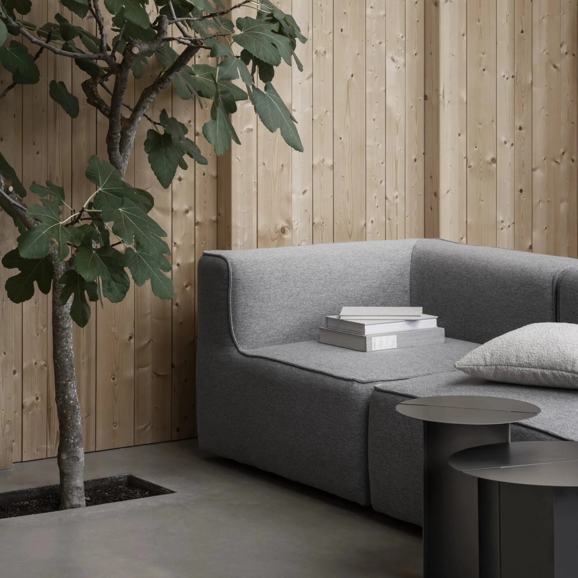 Βοηθητικό τραπέζι ORU S Ø35 εκ., Burned metal blomus