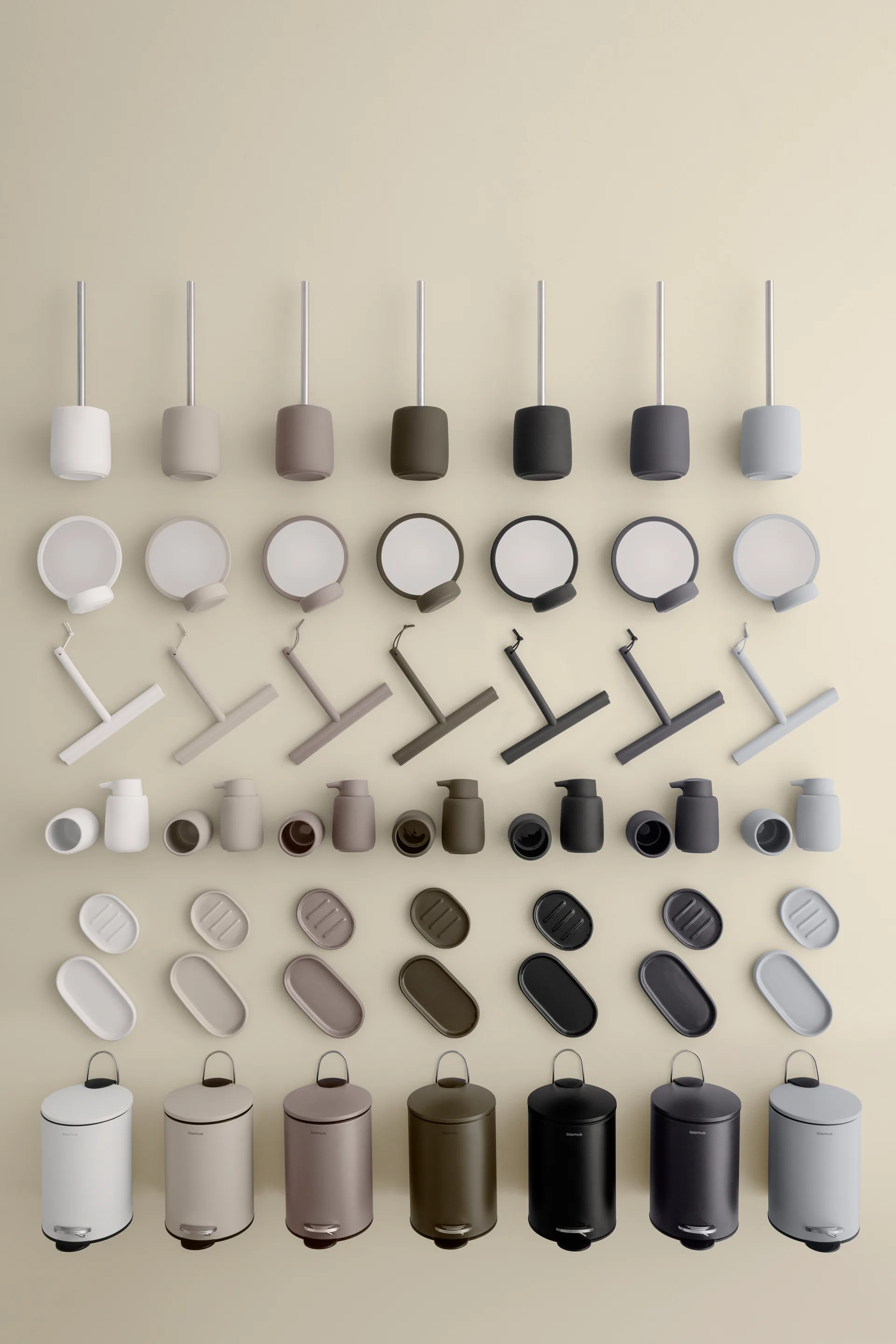 Sono δοχείο για οδοντόβουρτσα 30 cl, Μαύρο blomus