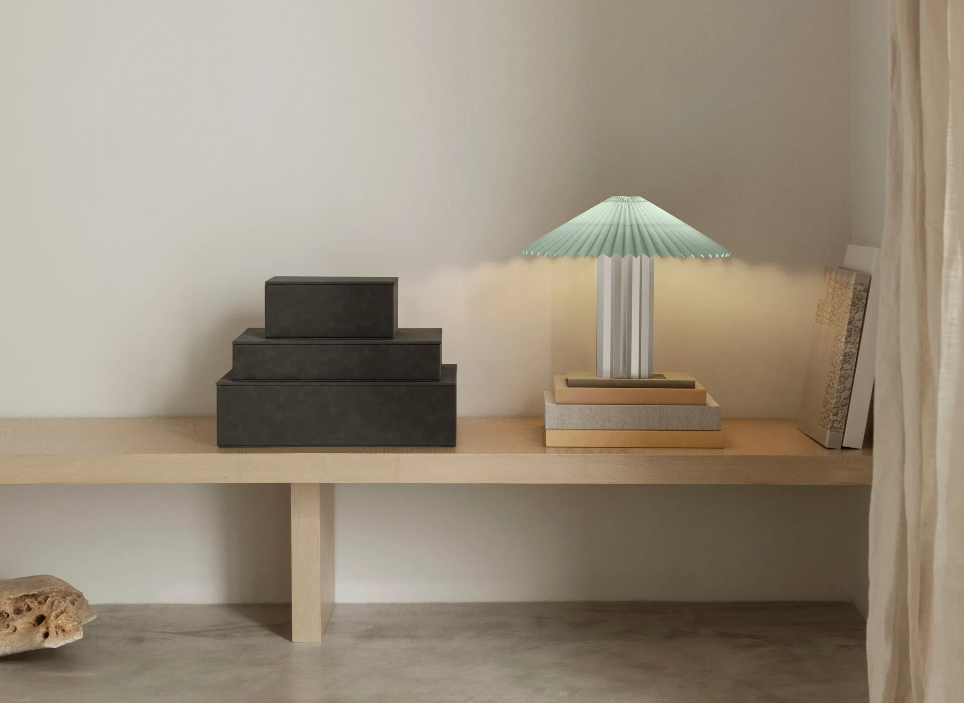 Taite επιτραπέζιο φωτιστικό, Desert sage, Ø36,5x31 εκ. blomus