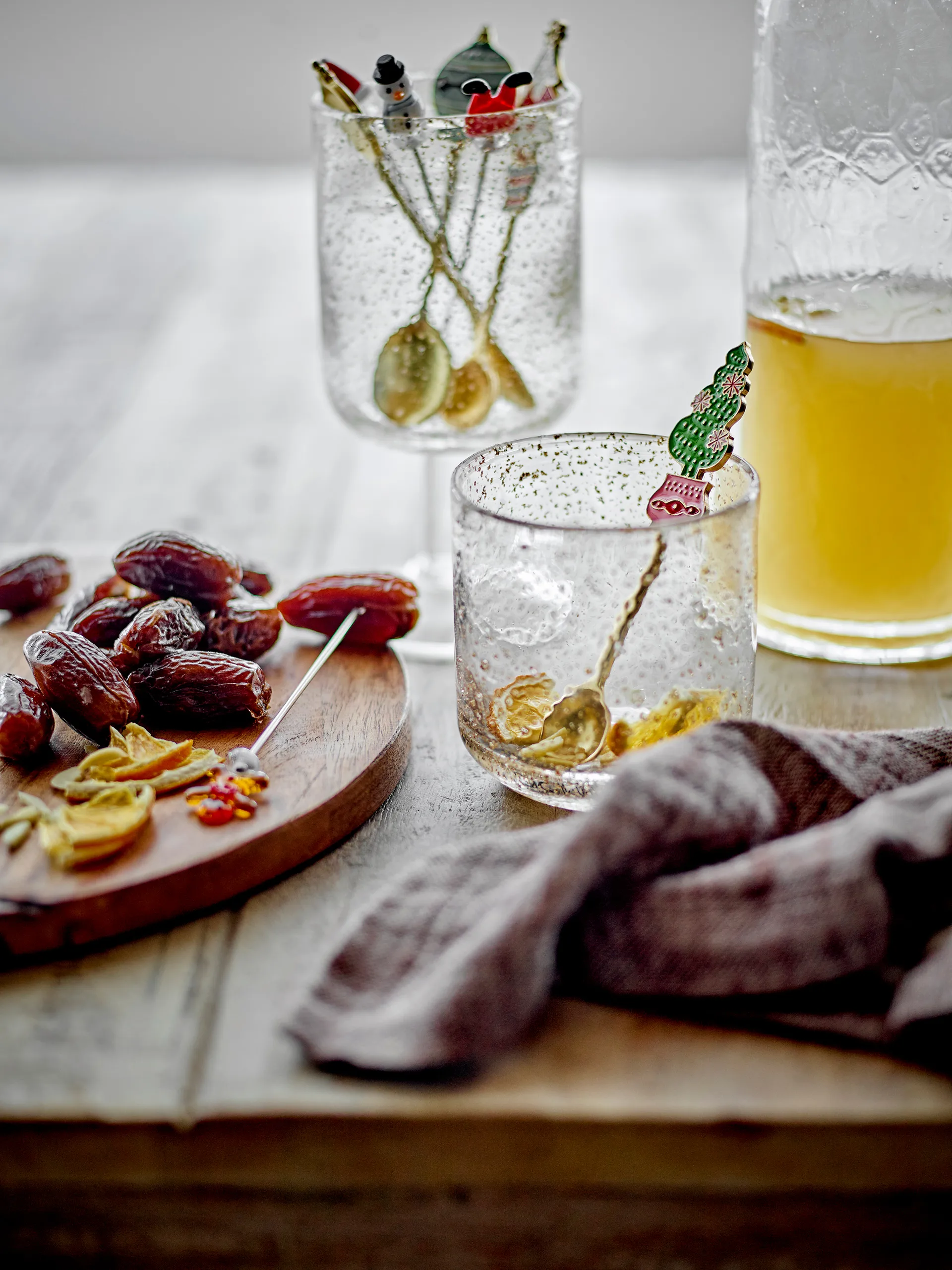 Πιρούνι κοκτέιλ Feliz 4 τεμάχια, Λευκό-κόκκινο Bloomingville