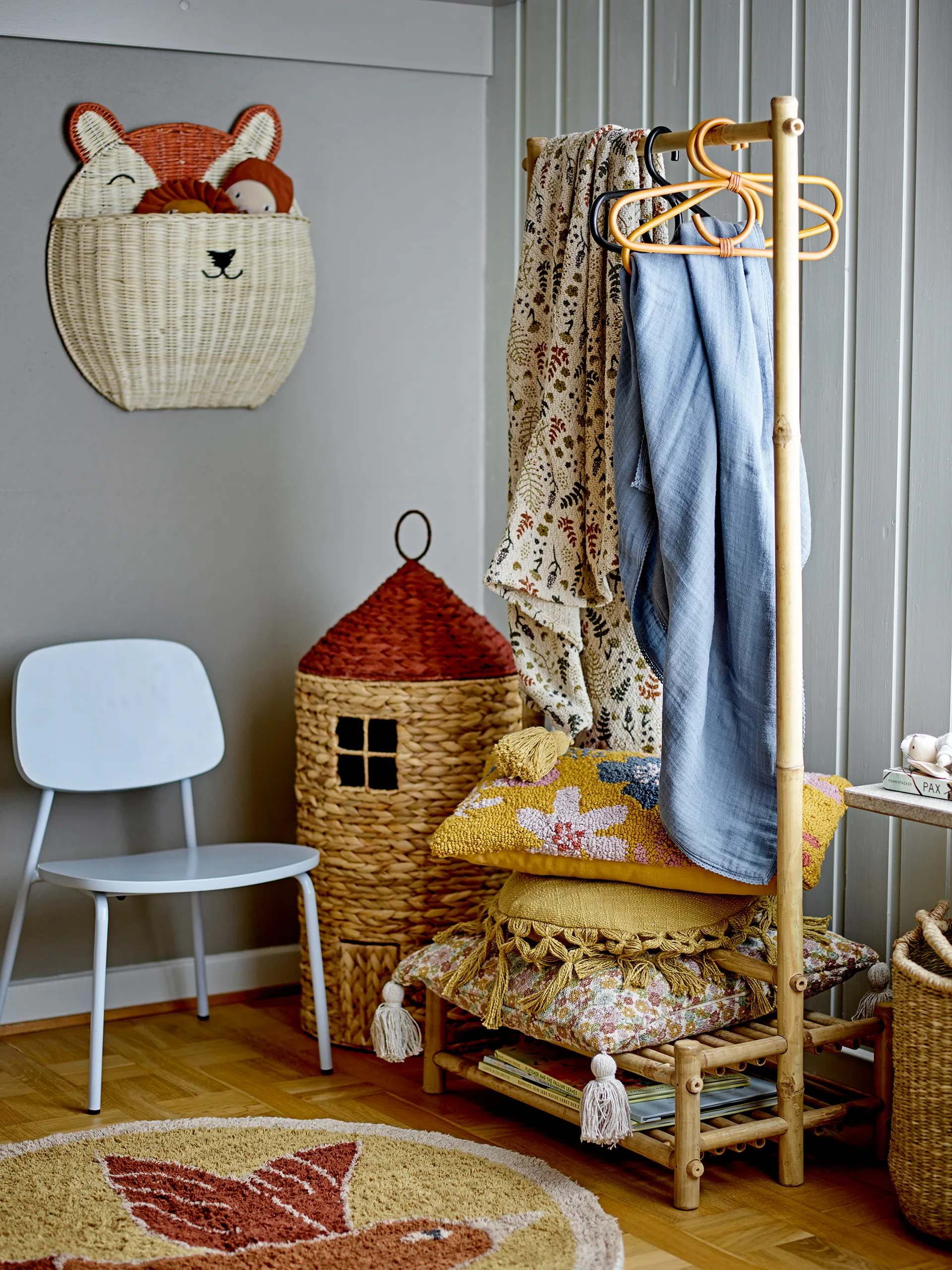 Καλάθι τοίχου Gerti με καπάκι 44x47x13 εκ., Fox Bloomingville