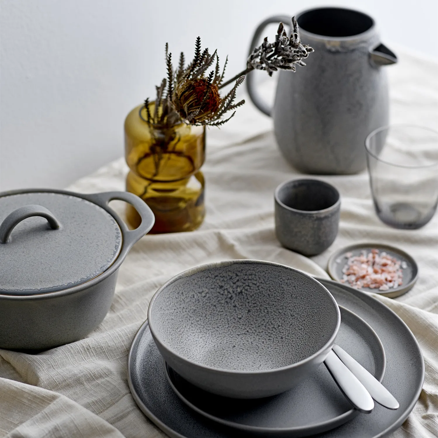 Kendra πιάτο βουτύρου από ψευδοπορσελάνη, Γκρι Bloomingville