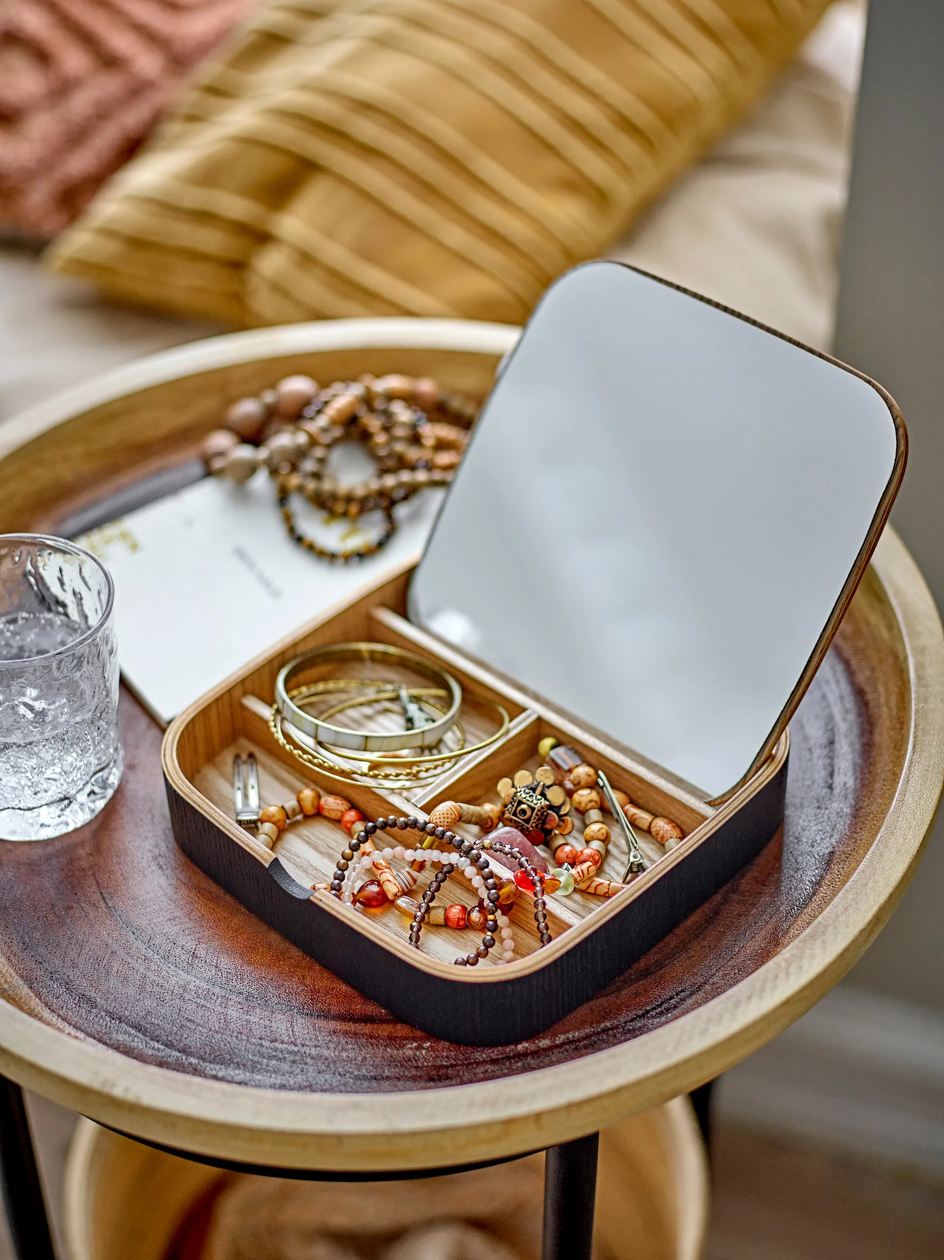 Mimmi επιτραπέζιος καθρέφτης 19x19 cm, Black-oak Bloomingville