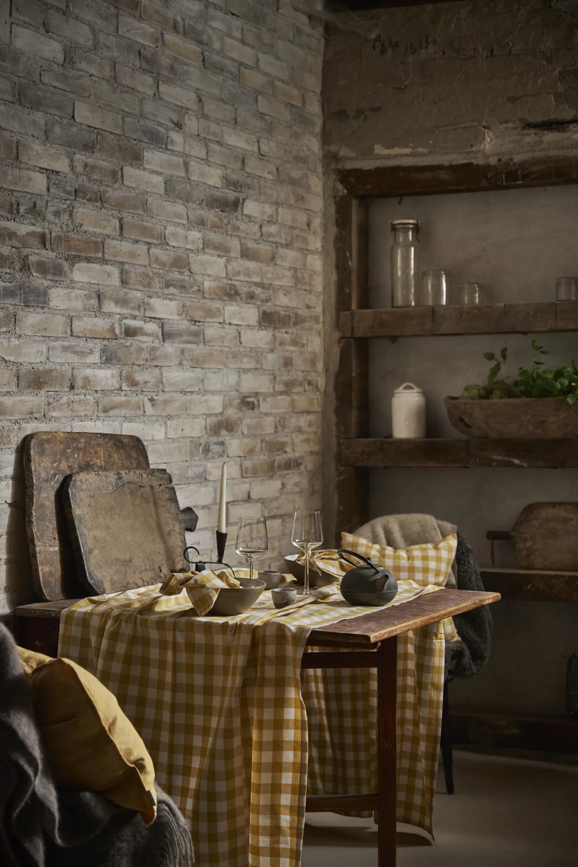 Τραπεζομάντηλο Grete 150x150 cm, Κίτρινο Boel & Jan