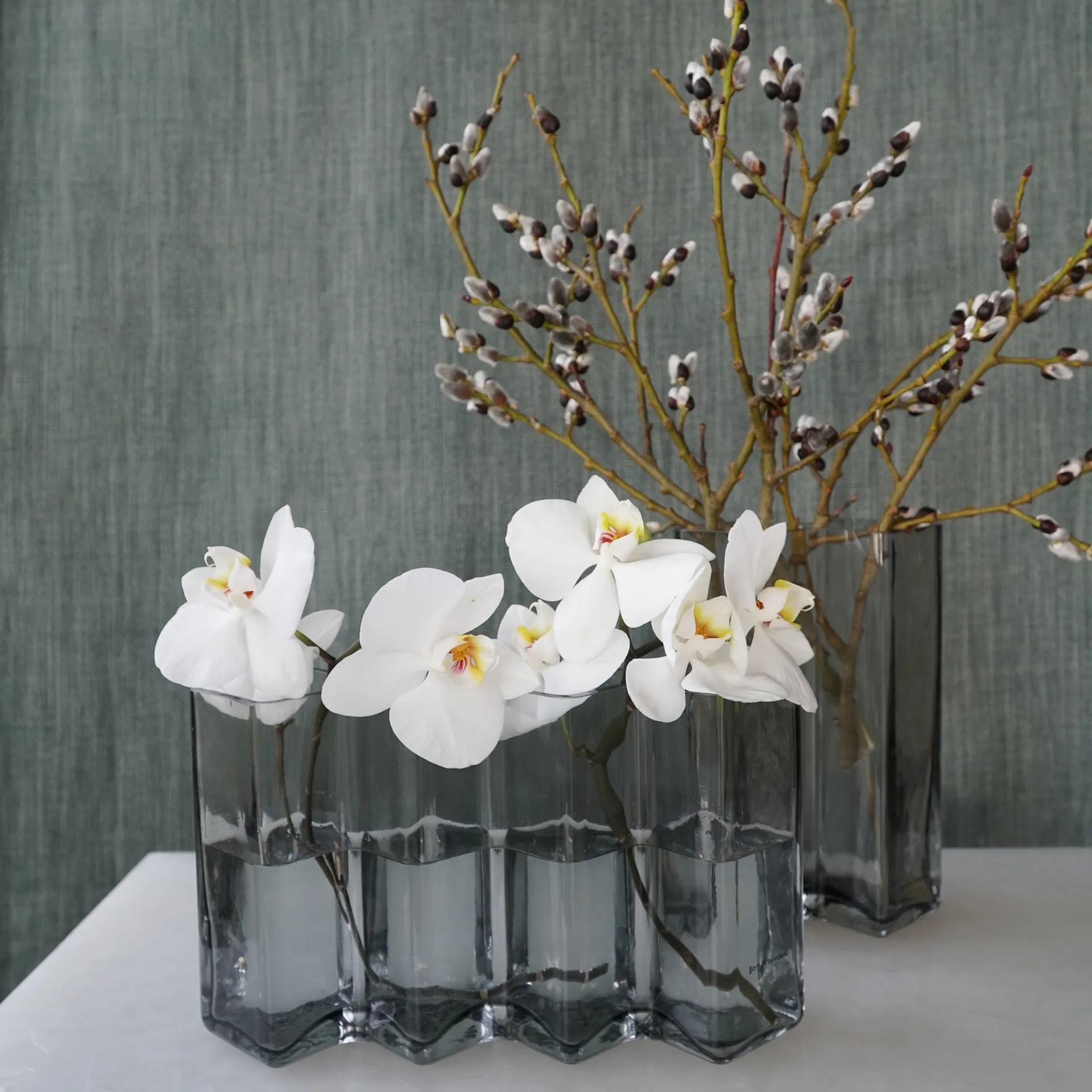 Βάζο Row τεσσάρων θαλάμων, Γκρι Born In Sweden