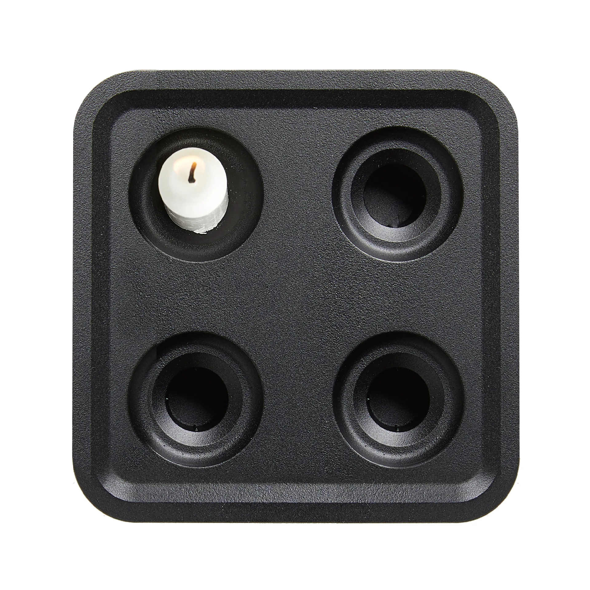 Stumpastaken τέσσερα, Μαύρο Born In Sweden