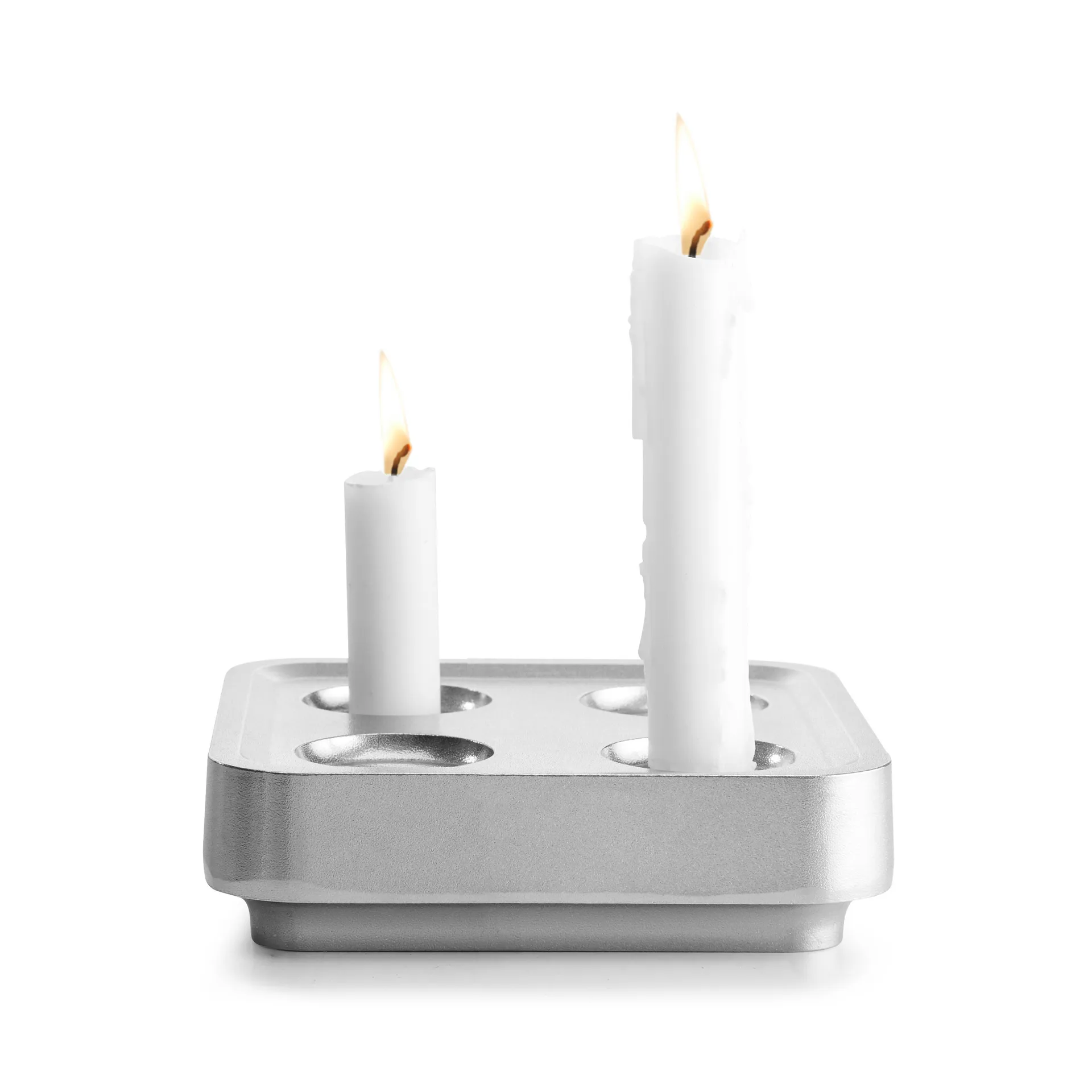 Stumpastaken τέσσερα, Γυαλισμένο αλουμίνιο Born In Sweden