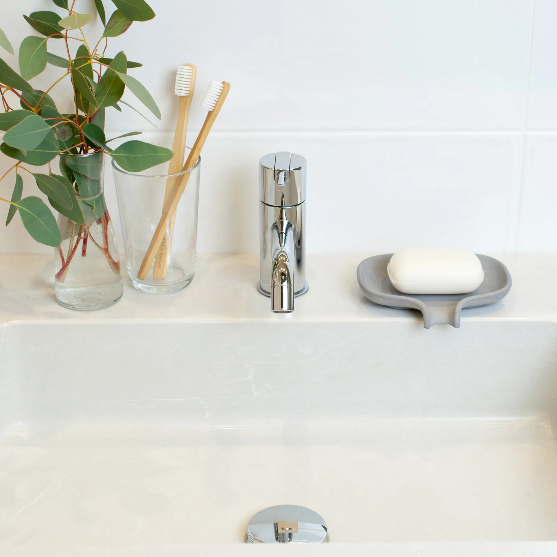 Soap Saver Flow σαπουνοθήκη με στόμιο αποστράγγισης από σκυρόδεμα, Γκρι Bosign