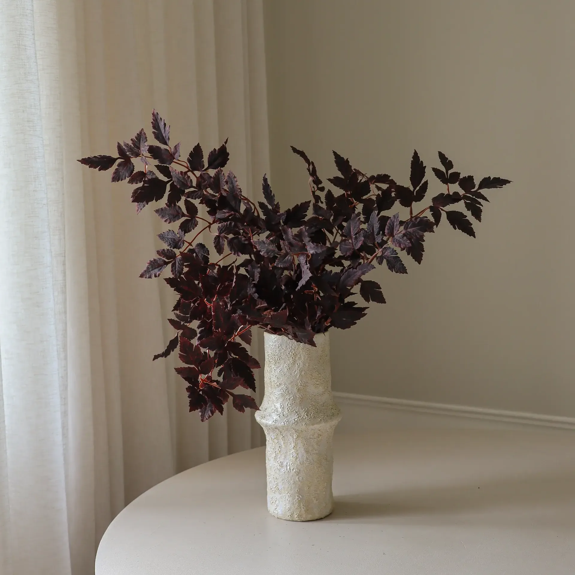 Burgundy Plum Leaves τεχνητή ανθοδέσμη, Red, 85 εκ., 1 τεμ. Botané