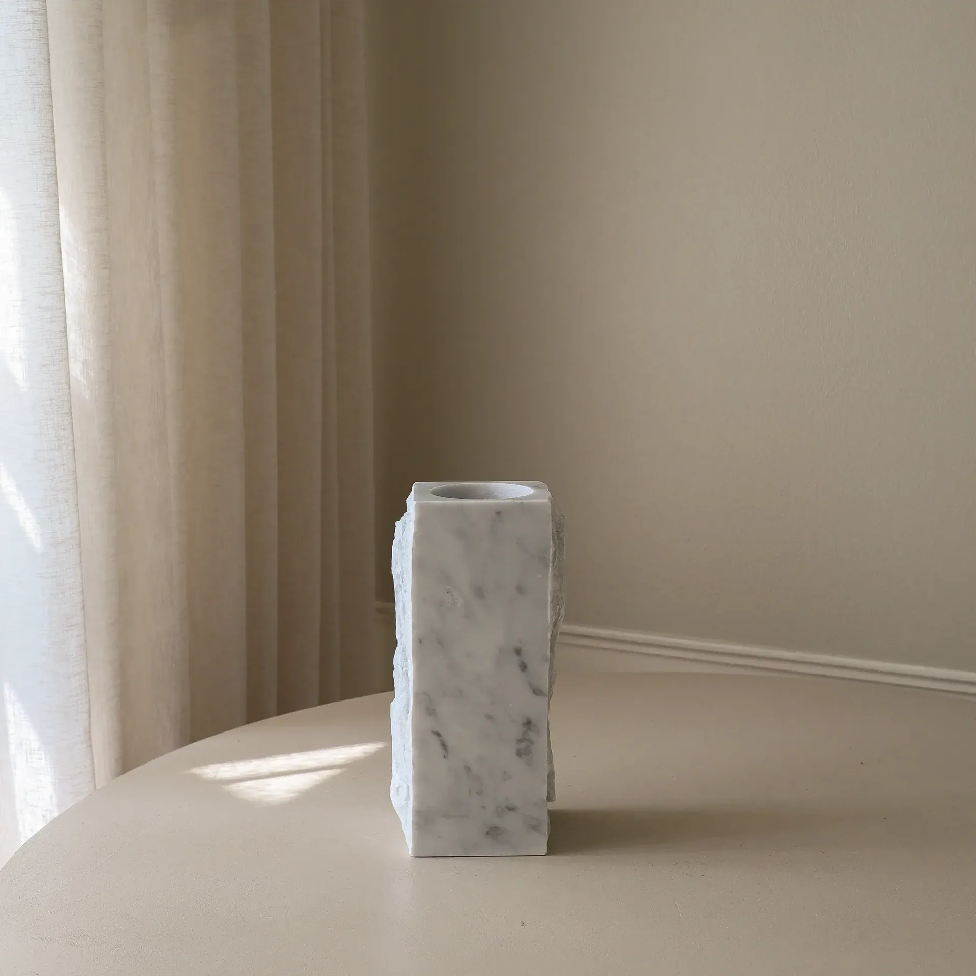 Carrara Edge βάζο από μάρμαρο, Medium, 30 εκ. Botané