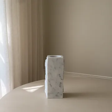 Carrara Edge βάζο από μάρμαρο - Medium, 30 εκ. - Botané