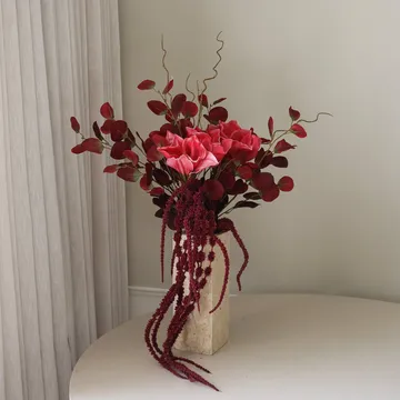Deep bloom τεχνητή ανθοδέσμη - Αμαρυλλίς, ευκάλυπτος, αμαράνθ, κλαδιά, 120 εκ. - Botané