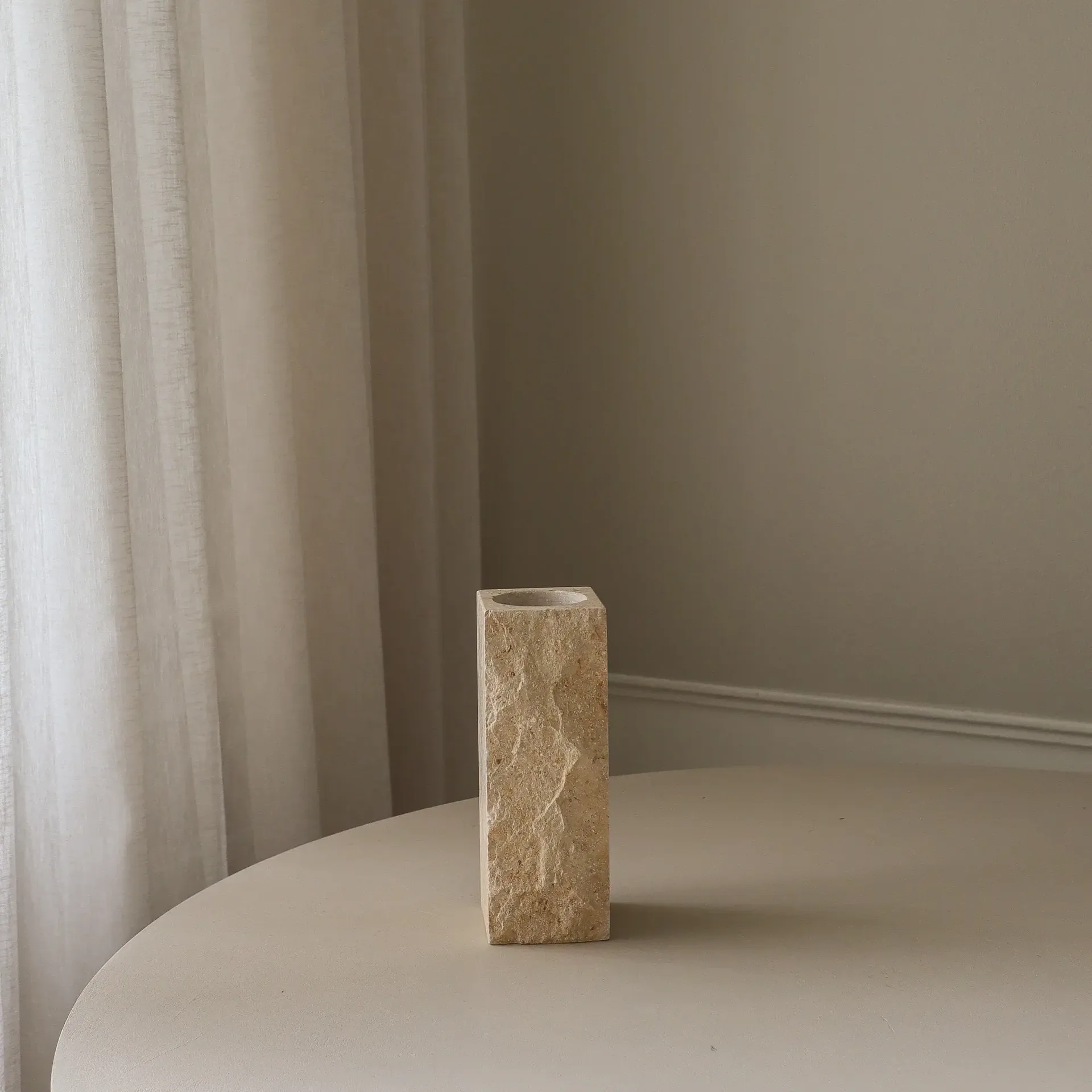 Limestone Edge βάζο από μάρμαρο, Small, 25 εκ. Botané