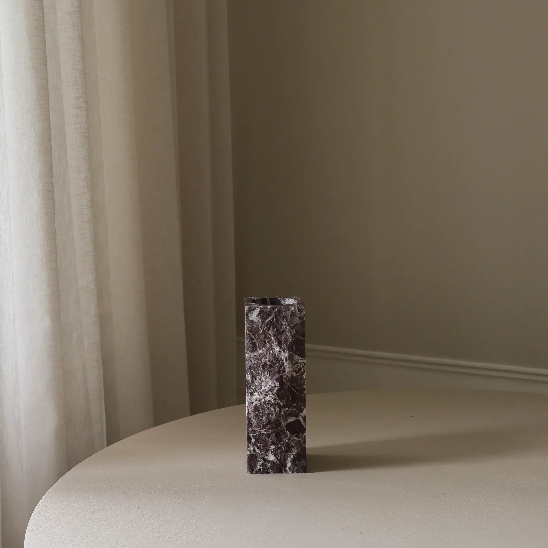 Rosso Levanto Edge μαρμάρινο βάζο, Small, 25 εκ. Botané