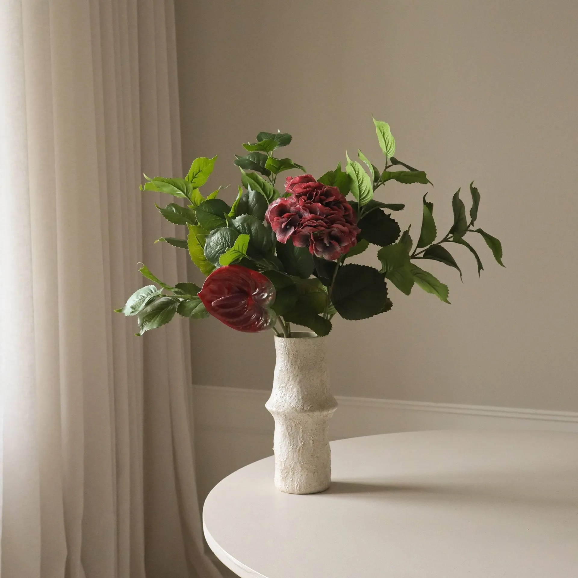Velvet rouge τεχνητό μπουκέτο, Hortensia-κόκκινο anthurium 6 τεμάχια Botané