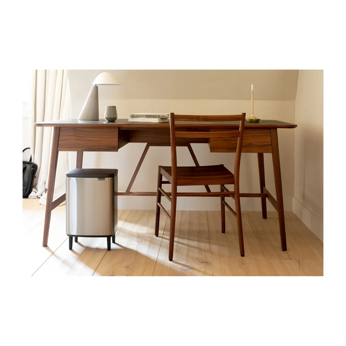 Κάδος απορριμμάτων Bo ψηλό 12 L, Βουρτσισμένο ατσάλι - ματ Brabantia