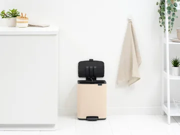 Bo πεντάλ κάδος 12 L - Soft Beige - Brabantia