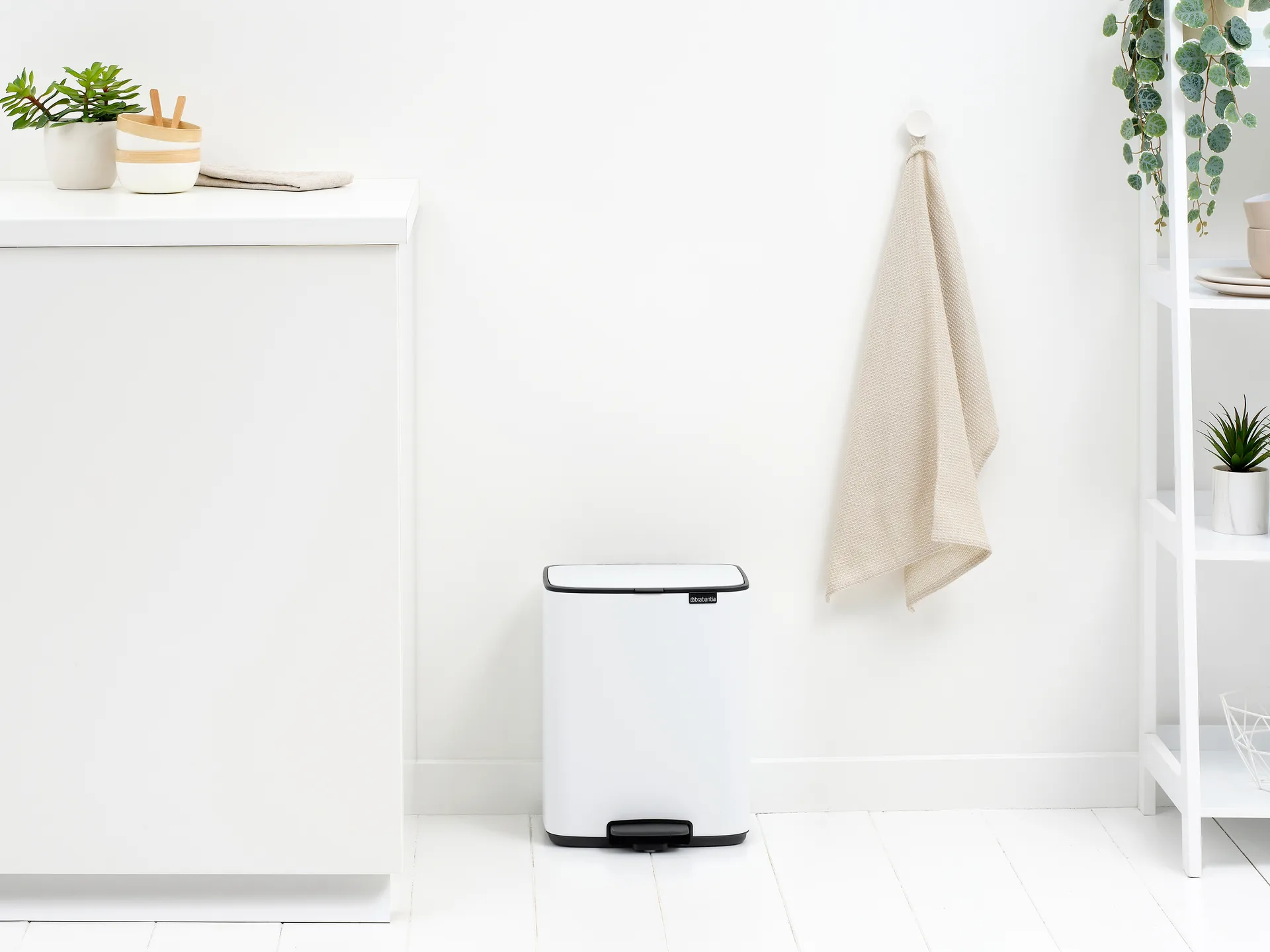 Bo πεντάλ κάδος 12 L, White Brabantia