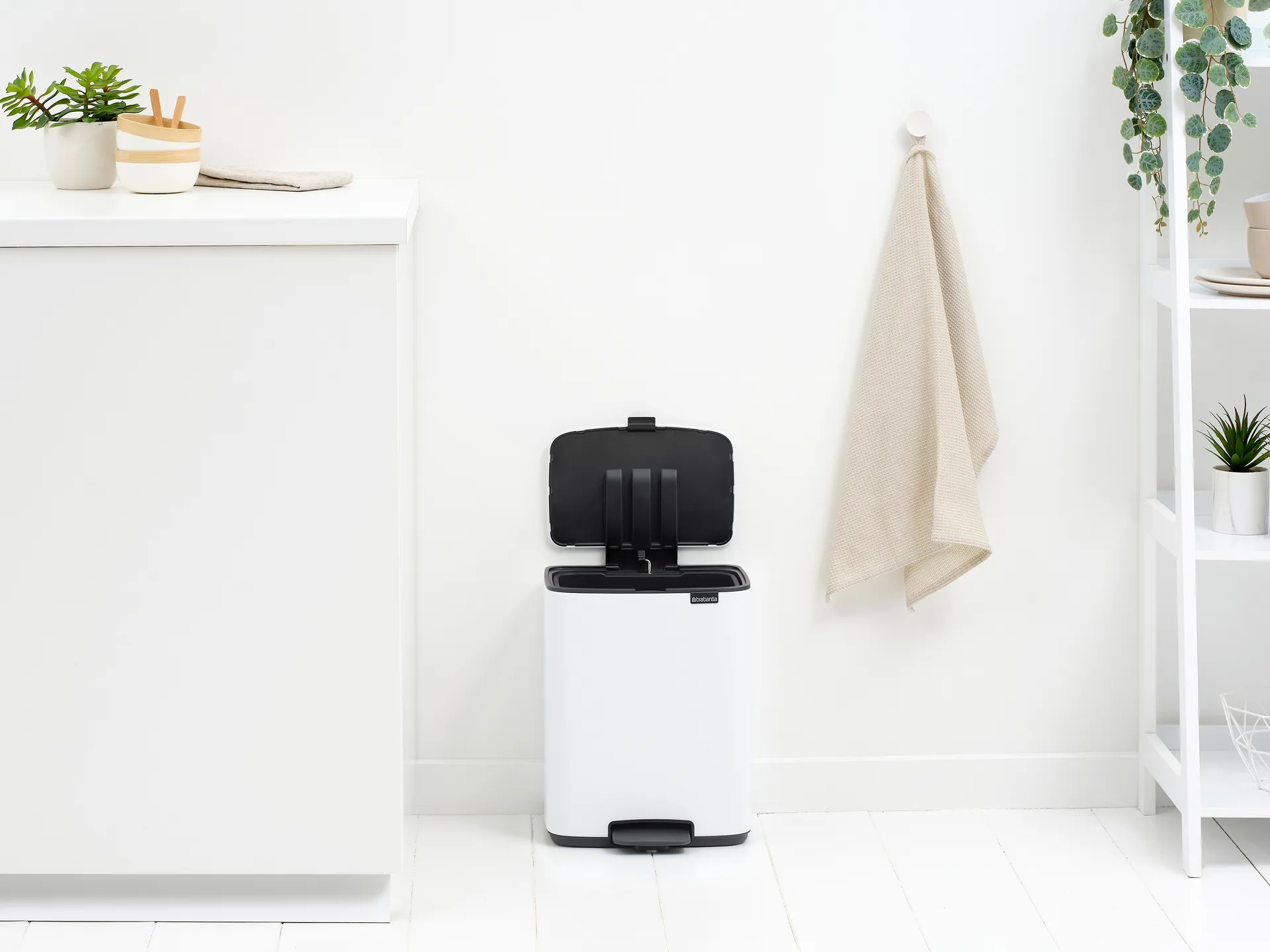 Bo πεντάλ κάδος 12 L, White Brabantia