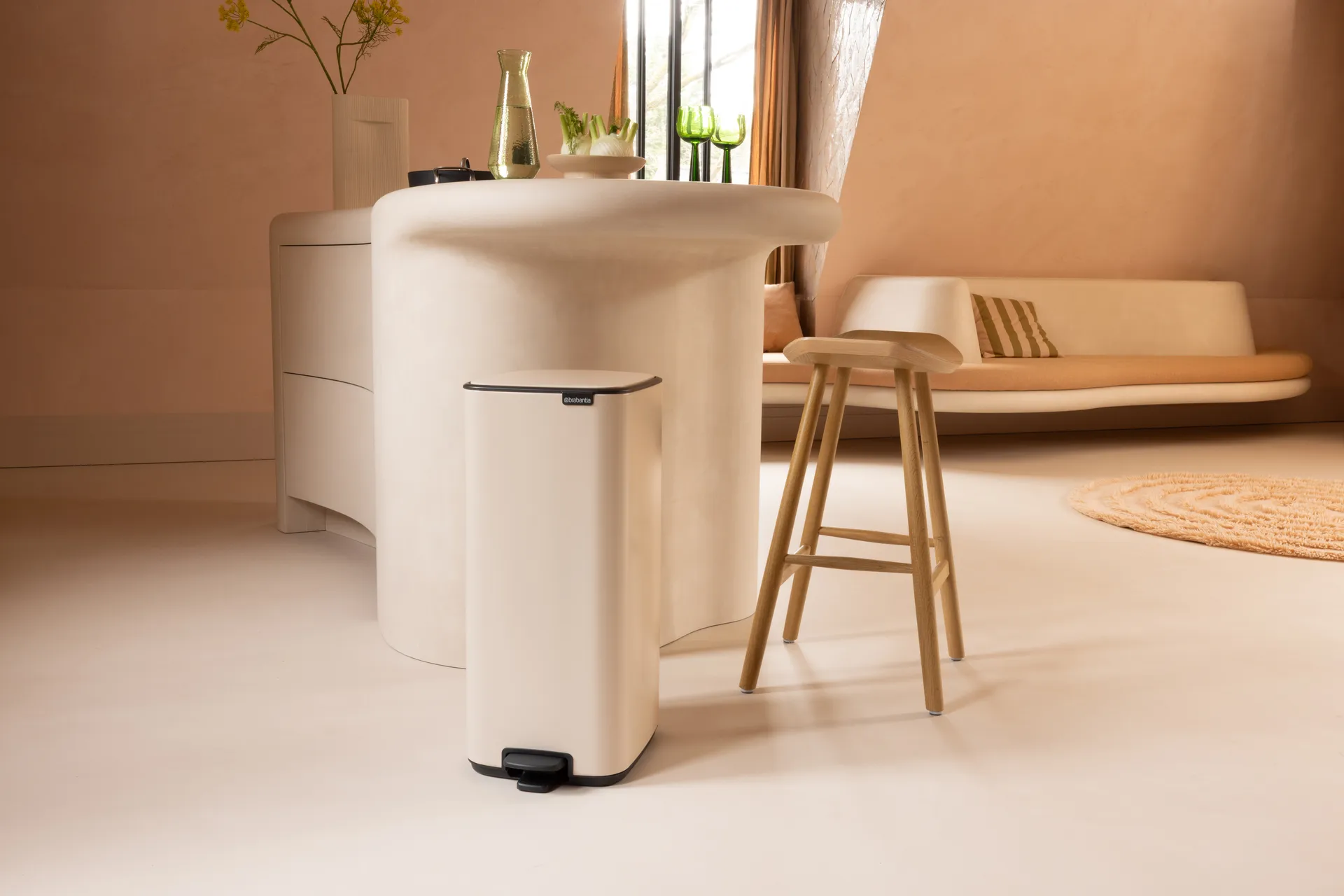 Bo πεντάλ κάδος 30 L, Soft Beige Brabantia