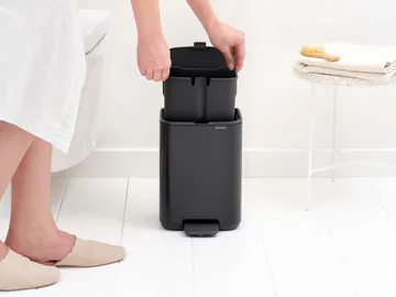 Bo πεντάλ κάδος 4 L - Matt Black - Brabantia