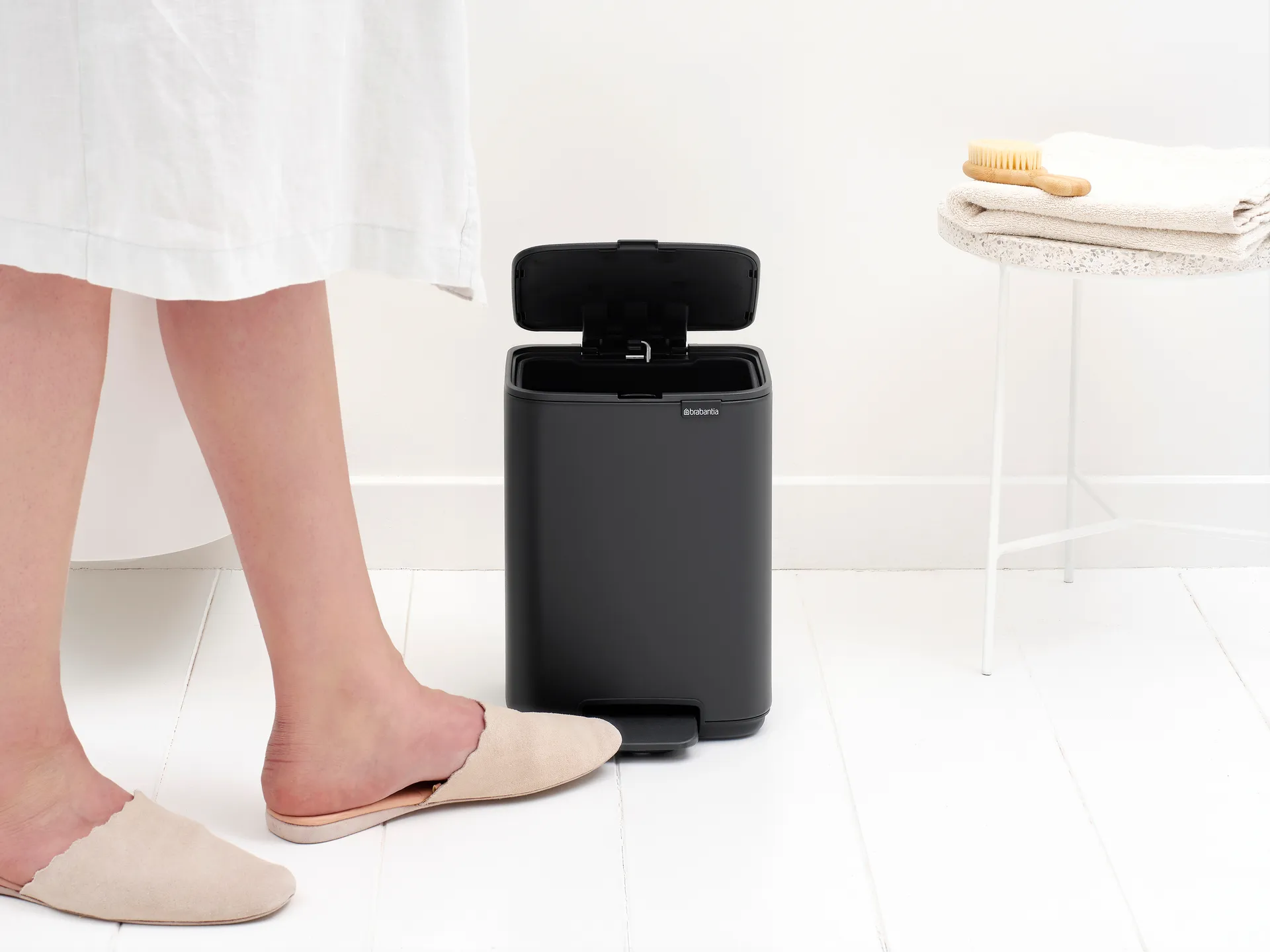 Bo πεντάλ κάδος 4 L, Mineral Infinite Grey Brabantia