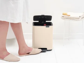 Bo πεντάλ κάδος 7 L - Soft Beige - Brabantia