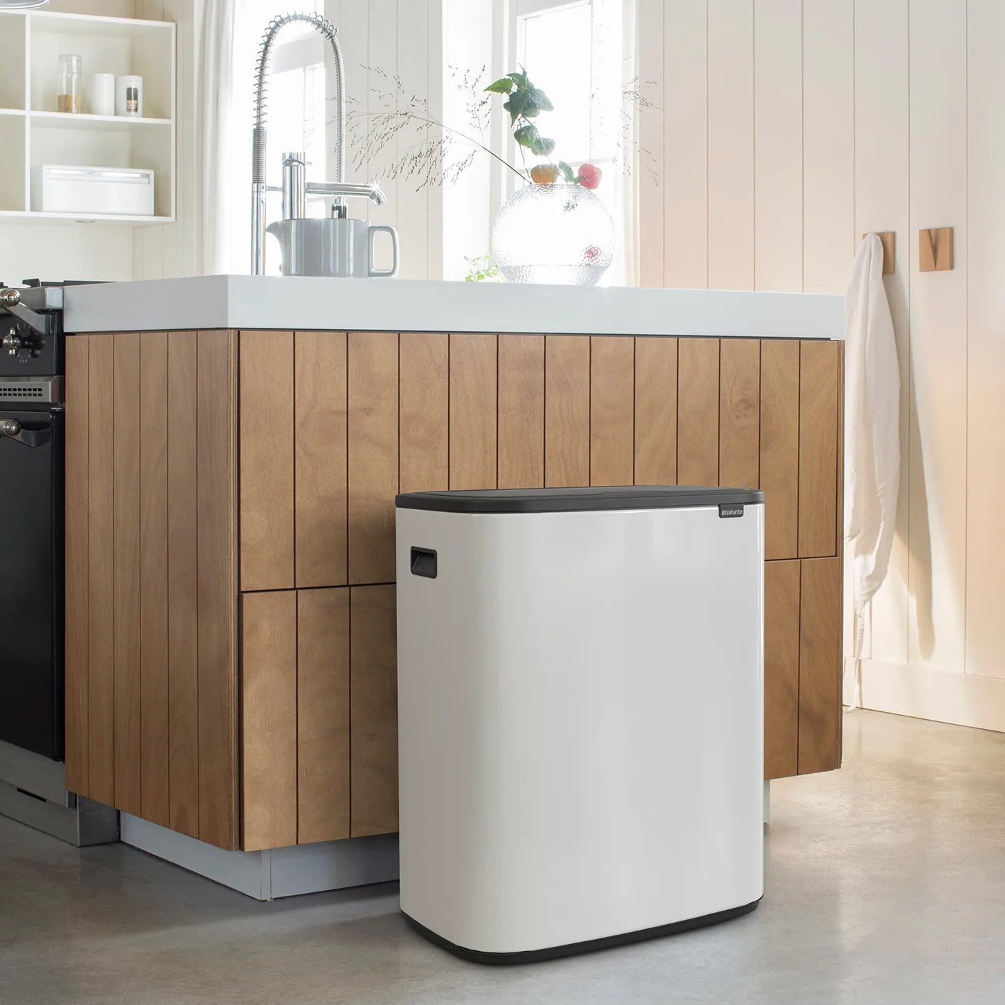 Κάδος Bo touch 60 L, Λευκό Brabantia