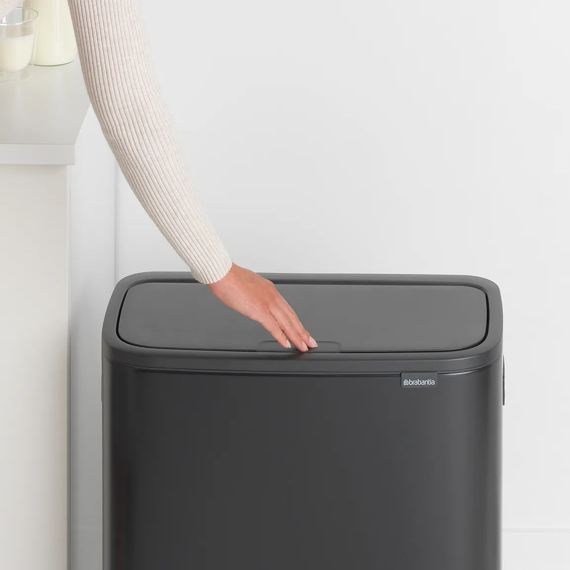 Κάδος Bo touch 60 L, Ματ μαύρο Brabantia
