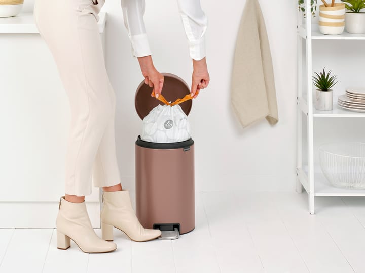 New Icon κάδος με πεντάλ 12 l - Satin Taupe - Brabantia