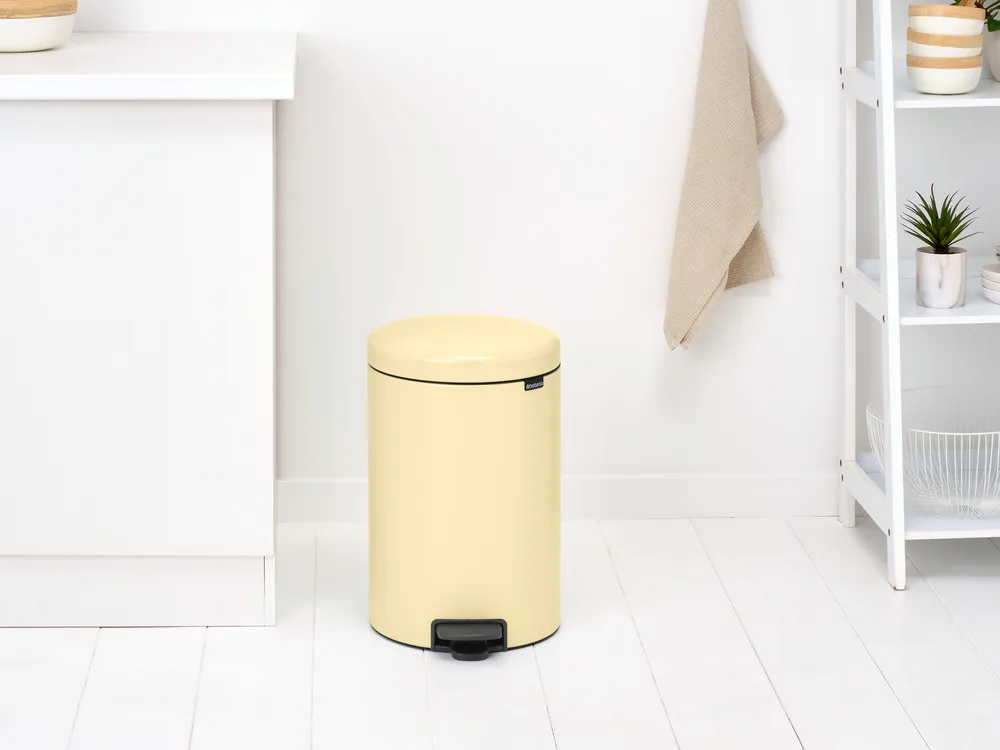New Icon κάδος με πεντάλ 20 l, Mellow Yellow Brabantia