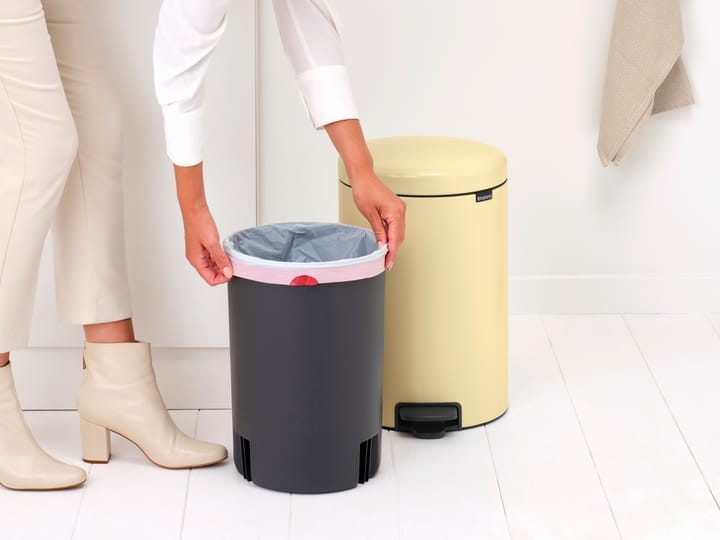 New Icon κάδος με πεντάλ 20 l, Mellow Yellow Brabantia