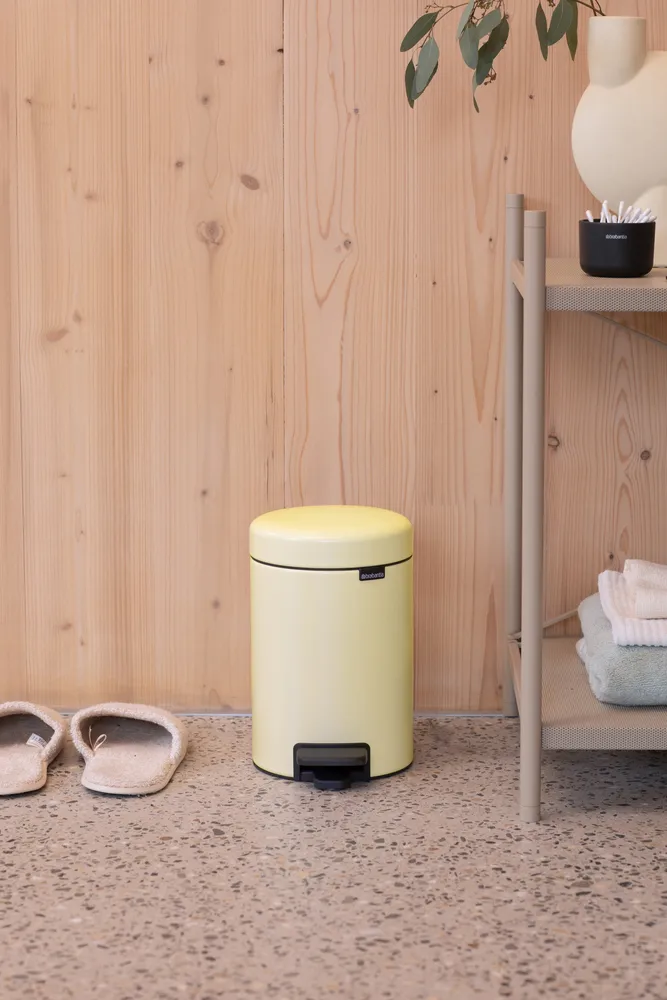 New Icon κάδος με πεντάλ 3 l, Mellow Yellow Brabantia