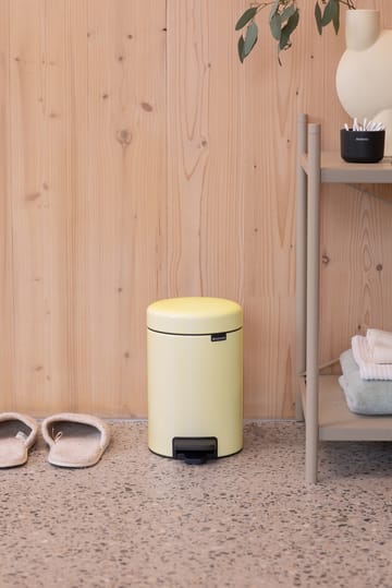 New Icon κάδος με πεντάλ 3 l - Mellow Yellow - Brabantia