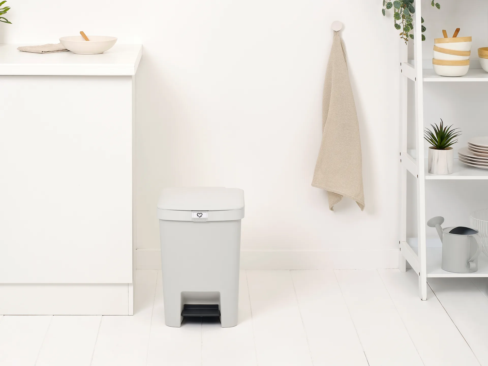 Κάδος πεντάλ StepUp 25 l, Ανοιχτό γκρι Brabantia