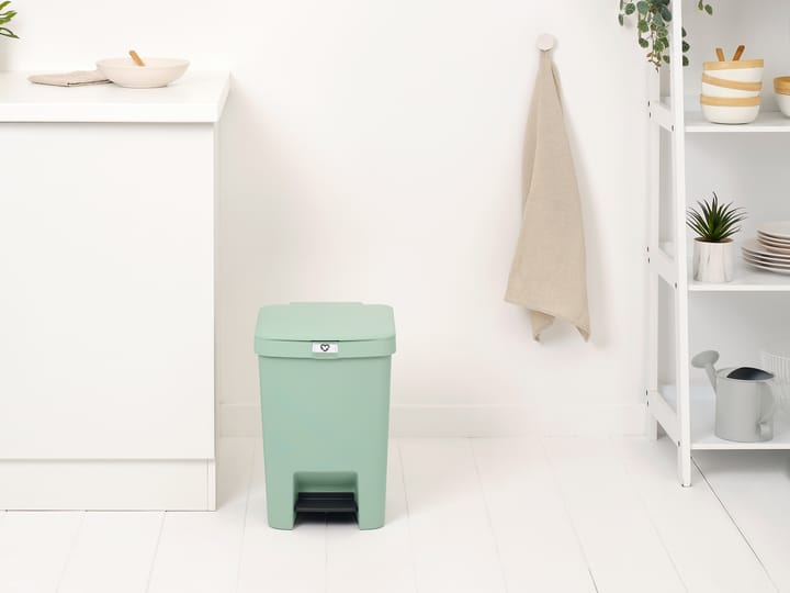 Κάδος πεντάλ StepUp 25 l, Πράσινο του νεφρίτη Brabantia
