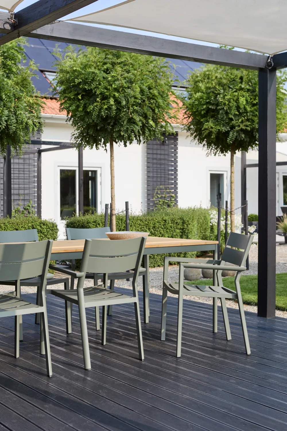 Delia καρέκλα με μπράτσα, Nordic green Brafab