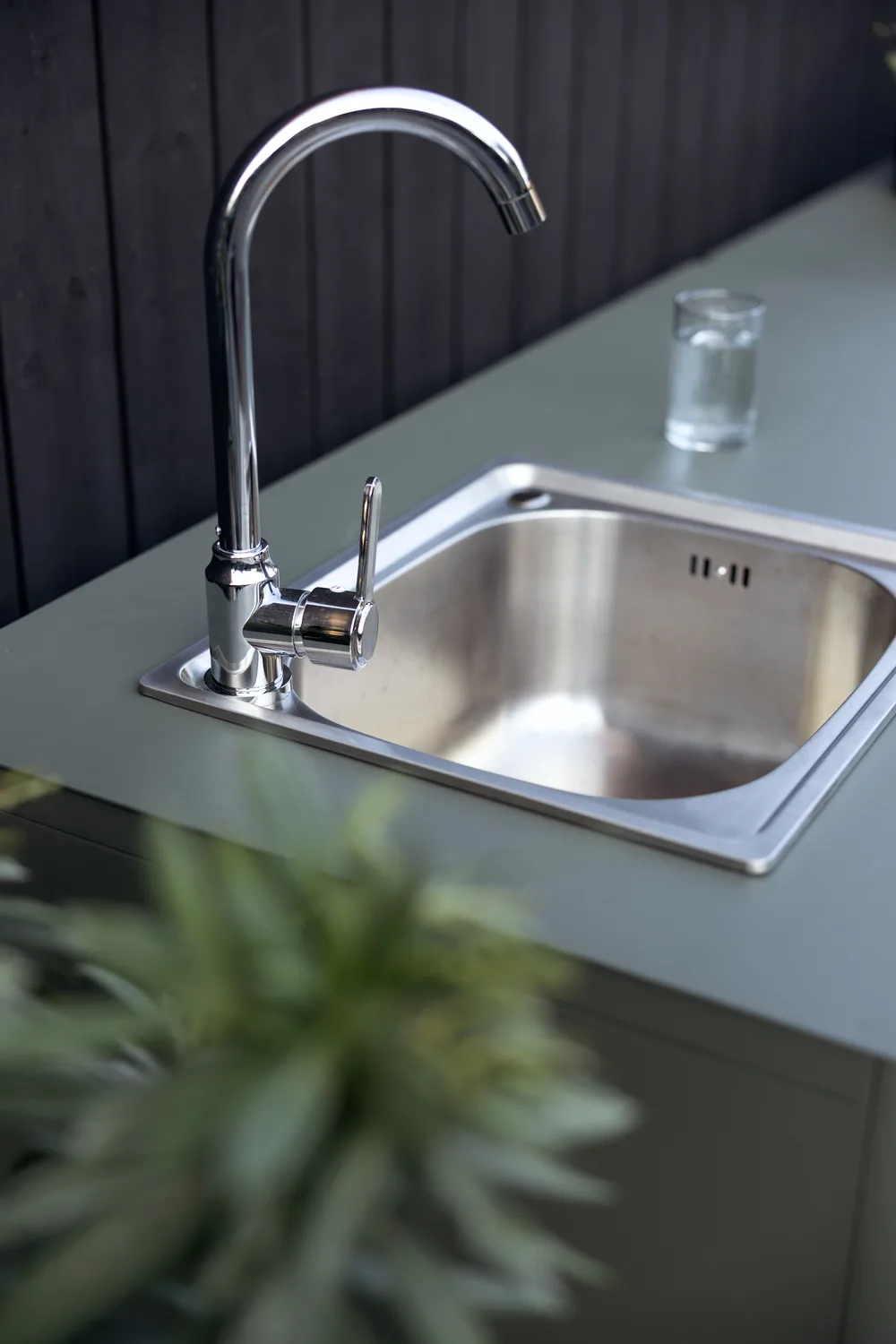 Kelia υπαίθρια κουζίνα ντουλάπι πάγκου με νεροχύτη, Nordic green, 121x90x64 Brafab