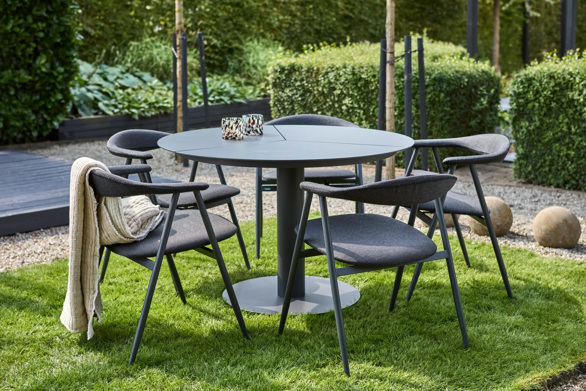 Peace τραπεζαρία Ø110 cm Anthracite,  Brafab