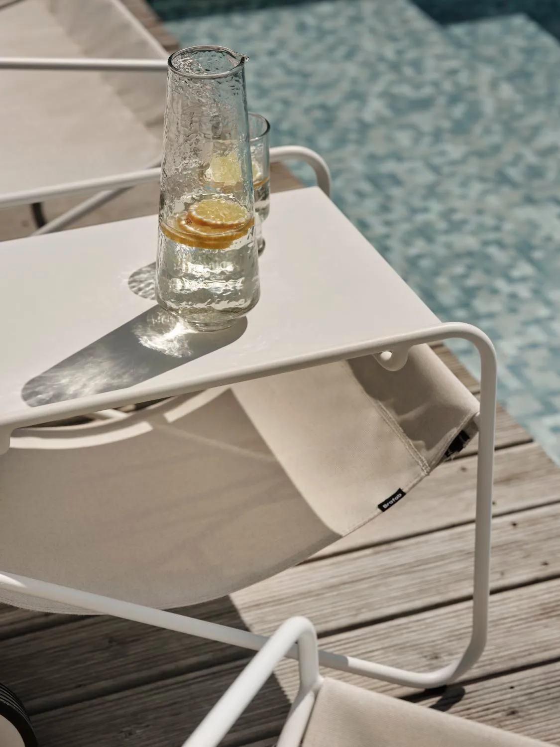 Poul Table πλαϊνό τραπέζι , White-off white, 72x44 cm Brafab