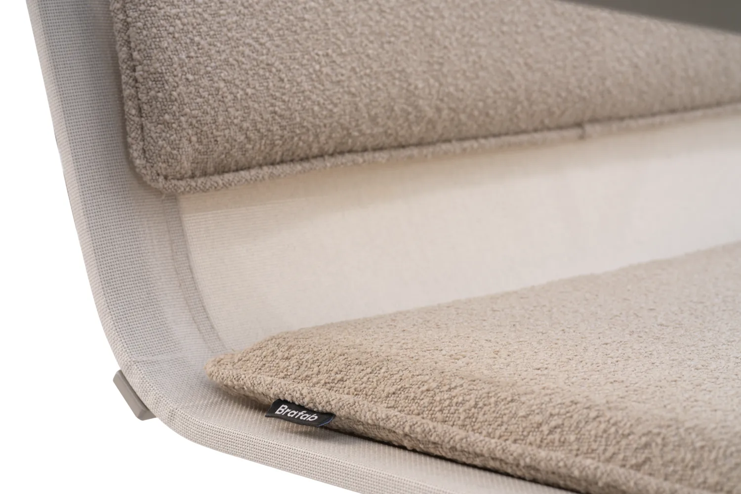 Soro πολυθρόνα lounge, Khaki-teddy beige Brafab