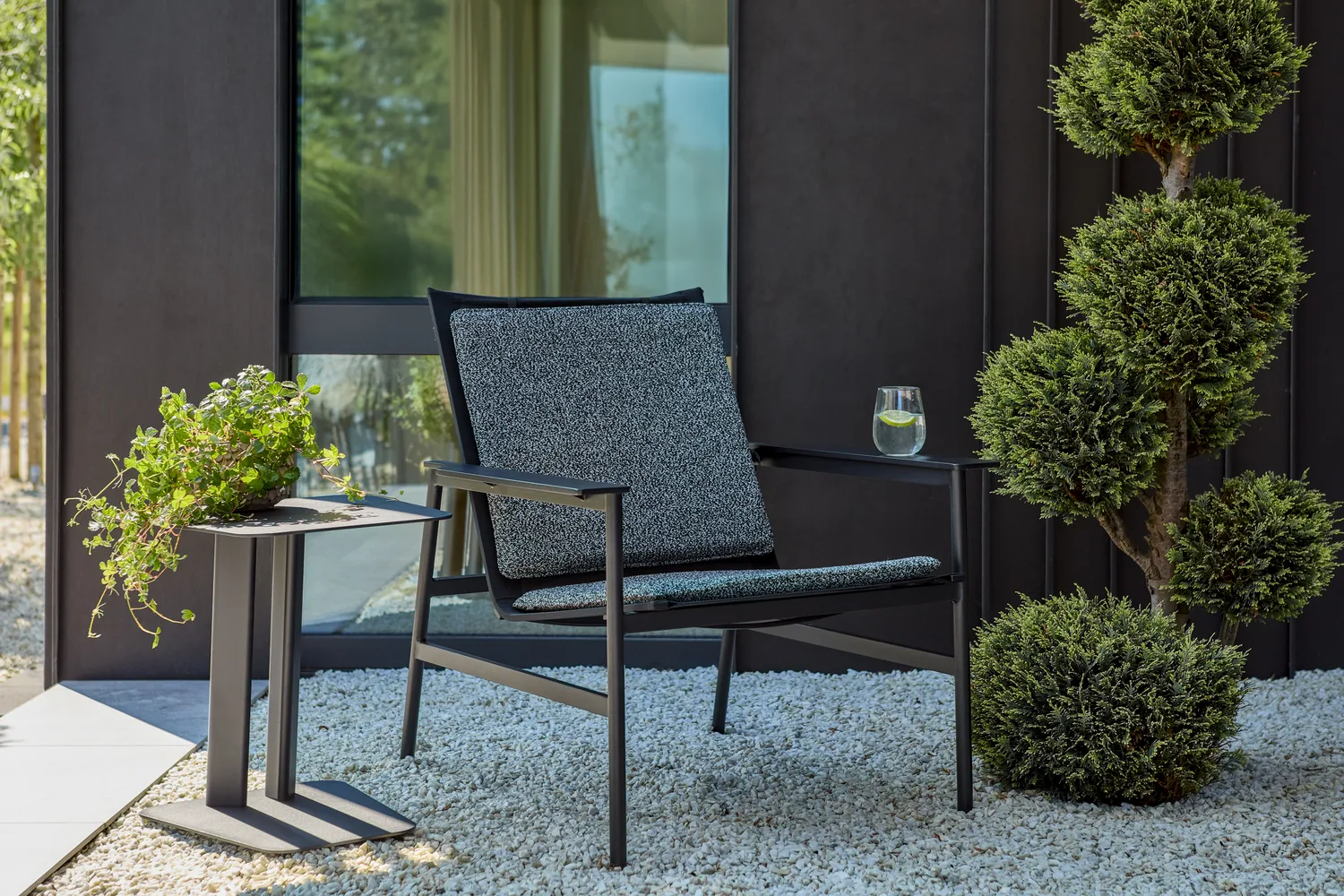 Soro πολυθρόνα lounge, Μαύρο-teddy ant Brafab