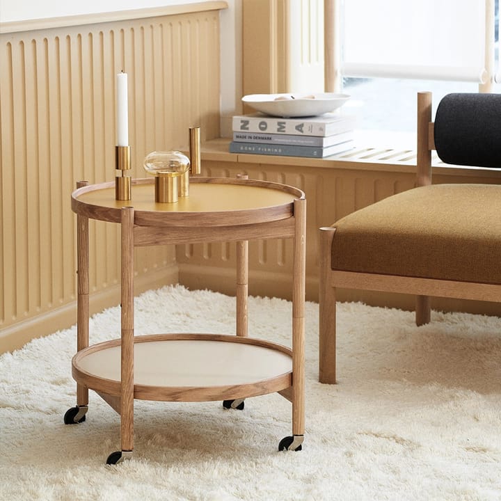 Τραπέζι με ροδάκια Bølling Tray Table model 50  - Καπλαμάς καρυδιάς-βάση από λαδωμένη καρυδιά - Brdr. Krüger