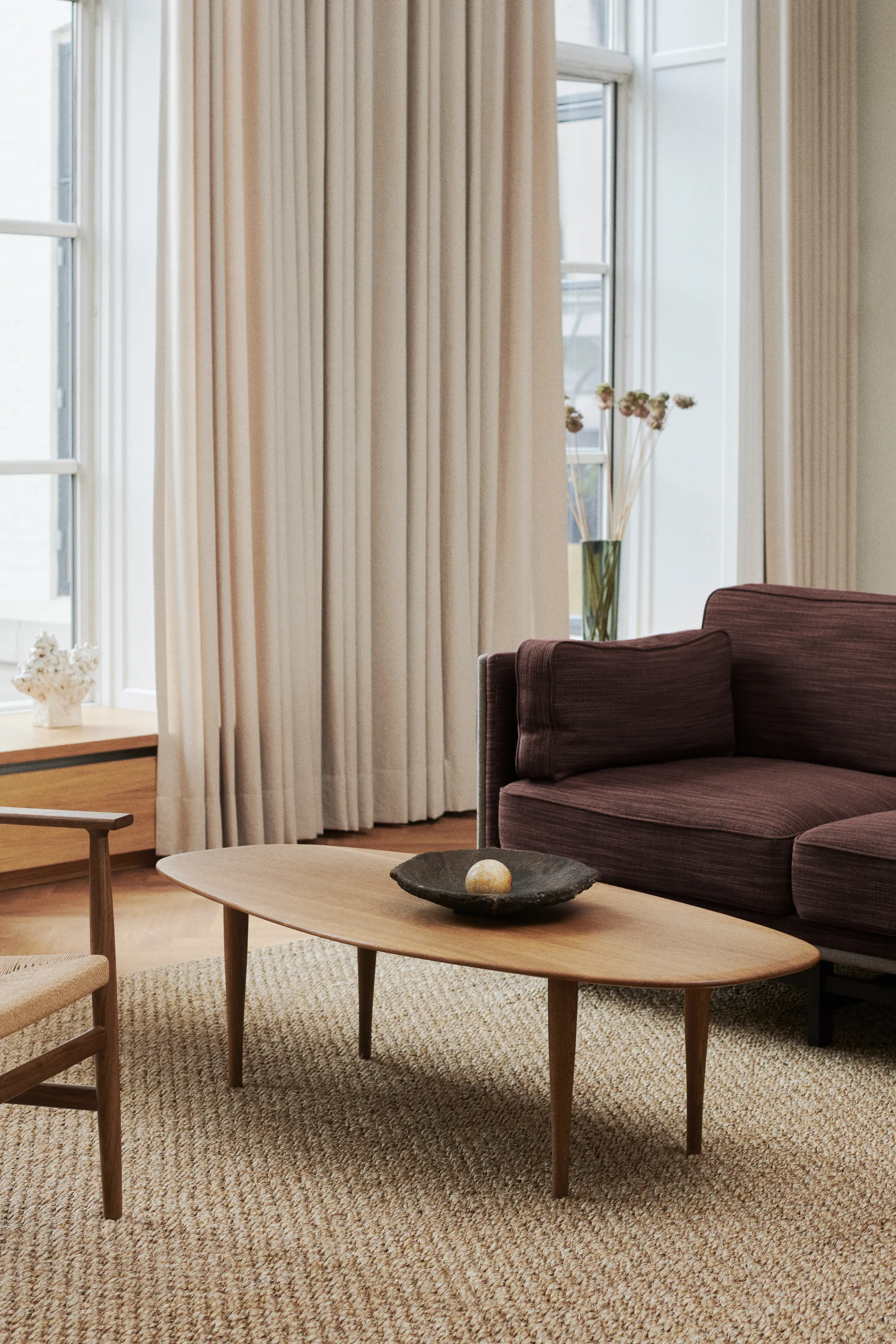 Jari Τραπεζάκι του καφέ, 58x130 εκ., Καπνιστή λαδωμένη δρυς Brdr. Krüger